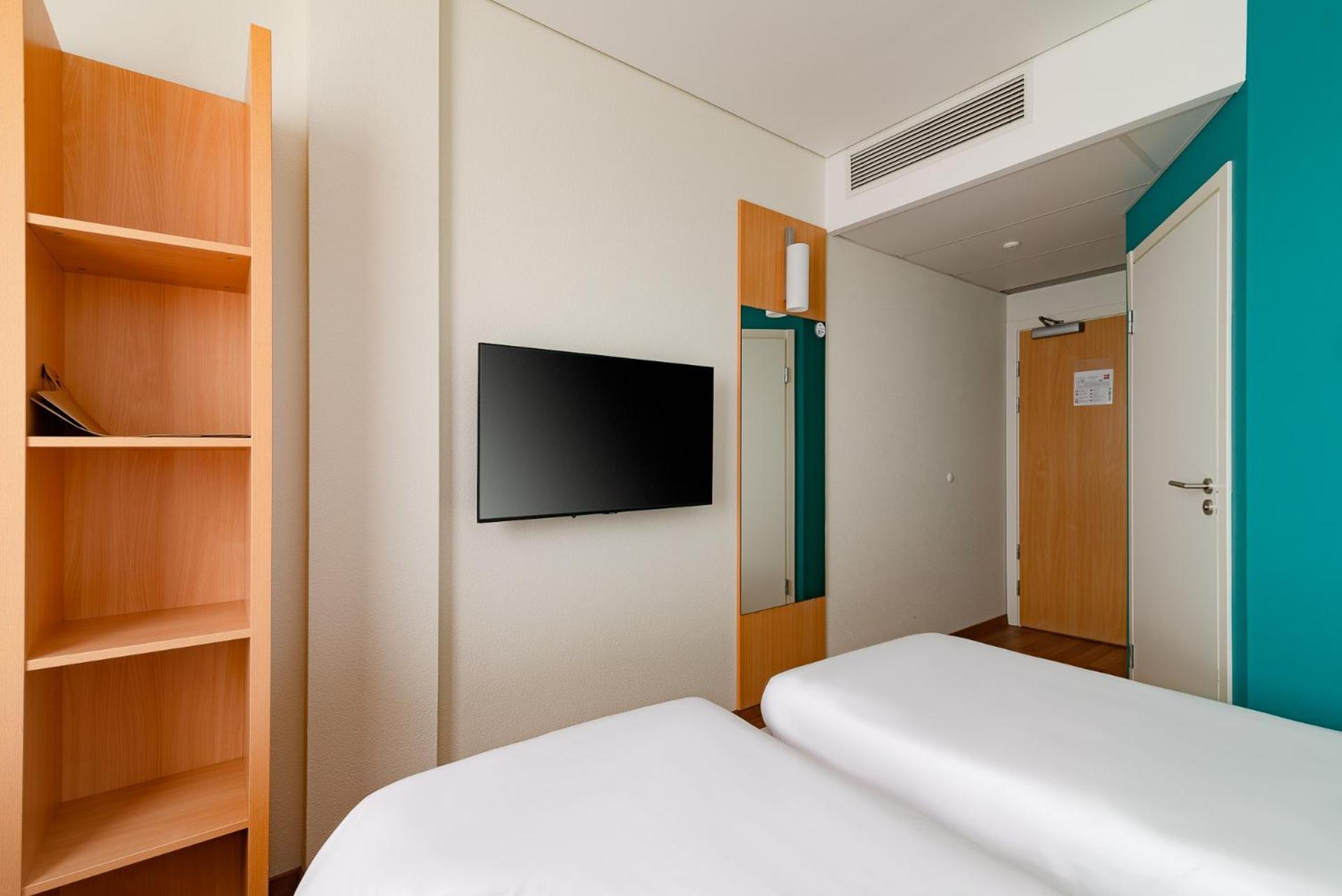 Ibis Kaunas Centre Dış mekan fotoğraf